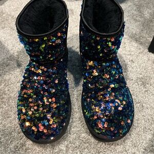 UGG Classic Mini Stellar Sequin Boot Size 8 Women Black EUC